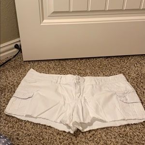 AMERICAN EAGLE White Shorts - 12 - 3” inseam